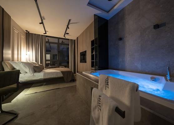 VELVET rooms & more 1