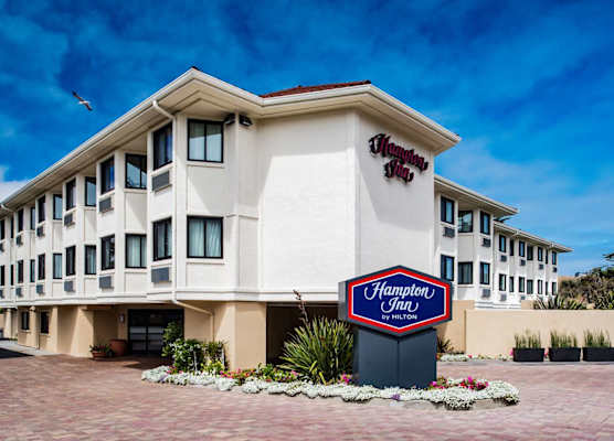 Hampton Inn Monterey 1