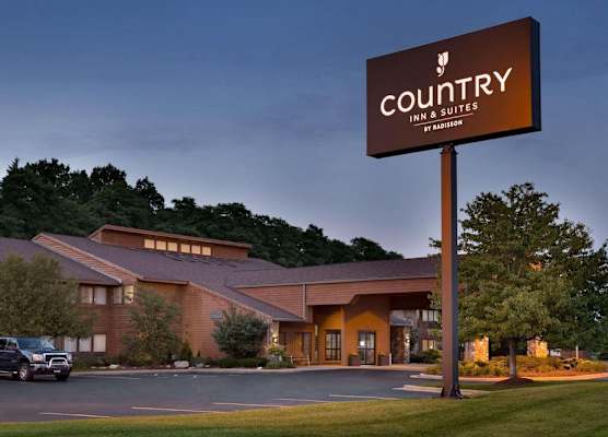 Country Inn & Suites by Radisson, Mishawaka, IN 1