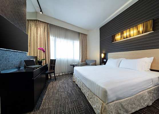 Hotel Royal Queens 1