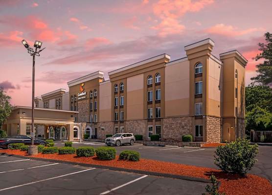 Comfort Inn & Suites East Hartford - Hartford 1
