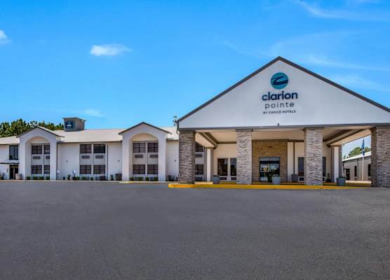 Clarion Pointe Marshall 1