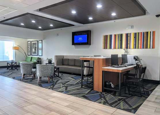 Holiday Inn Express & Suites HEARNE by IHG 1