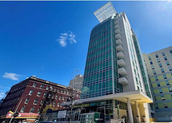 LIC Manhattan View Hotel 1
