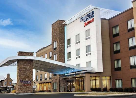 Fairfield Inn & Suites by Marriott Bowling Green 1