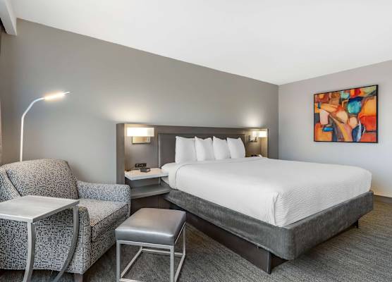 Best Western Premier Rockville Hotel & Suites 1
