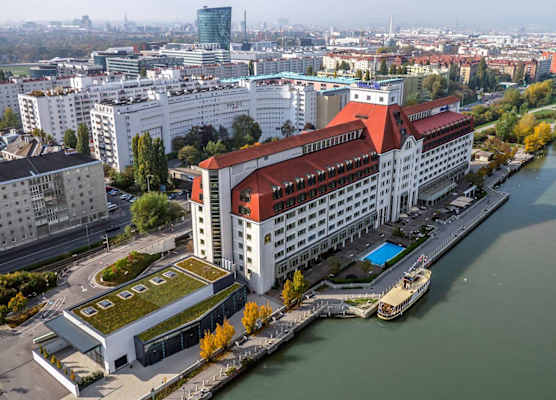 Hilton Vienna Waterfront 1