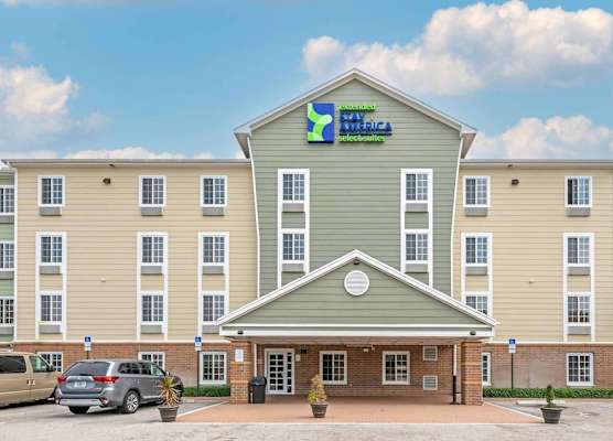 Extended Stay America Select Suites - Lake Worth 1