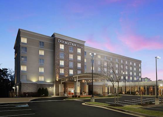 DoubleTree by Hilton Richmond Airport 1