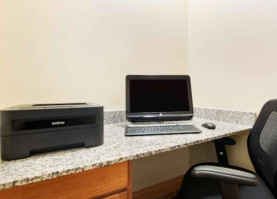 Portage Inn & Suites Kalamazoo 1