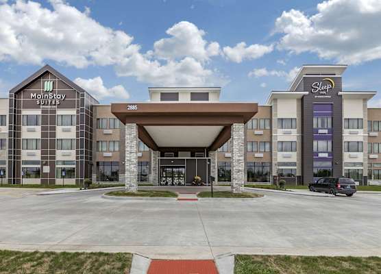 Sleep Inn & Suites Milwaukee-Franklin 1