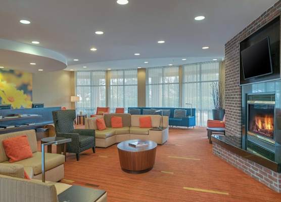Courtyard by Marriott Salisbury 1