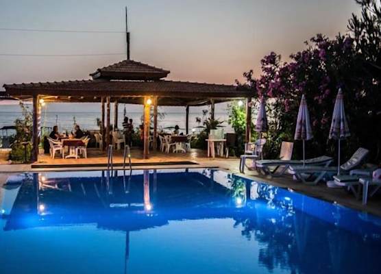 As Queen Beach Hotel 1