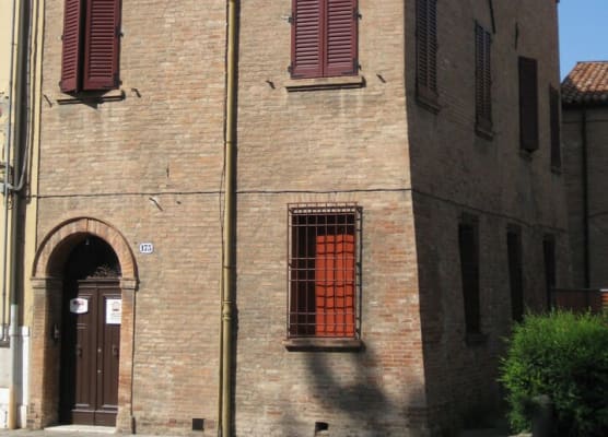 Low Cost Ferrara 1