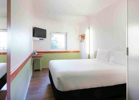 Imperial Motel Windsor 1