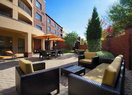 Courtyard Blacksburg 1