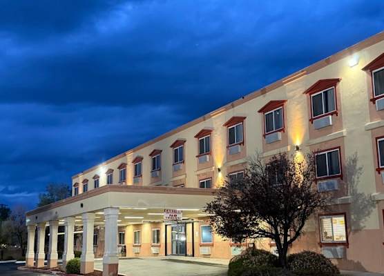 SureStay by Best Western Albuquerque East I-40 1