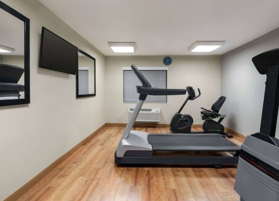 La Quinta by Wyndham Chicago Tinley Park 1
