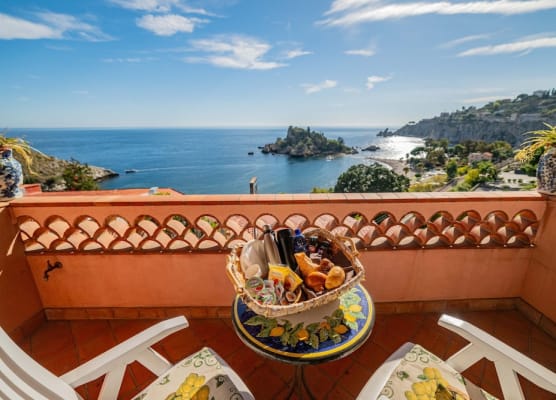 Mendolia Beach Hotel 1