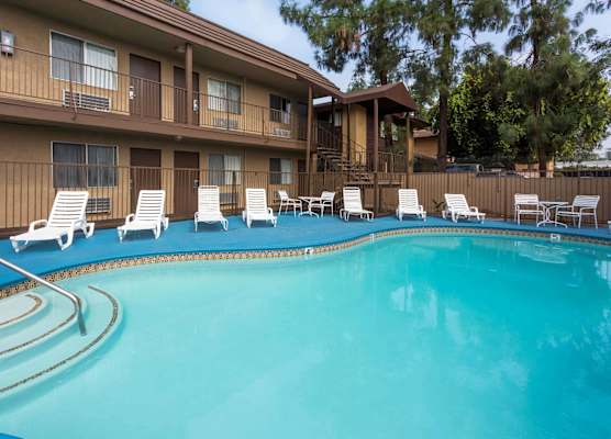 Days Inn by Wyndham San Bernardino Casino 1