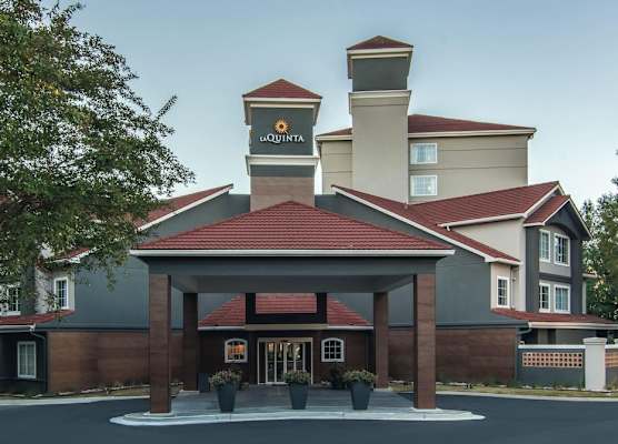La Quinta by Wyndham Atlanta Perimeter Medical 1