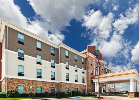 Holiday Inn Express & Suites PORT ARTHUR CENTRAL-MALL AREA by IHG 1