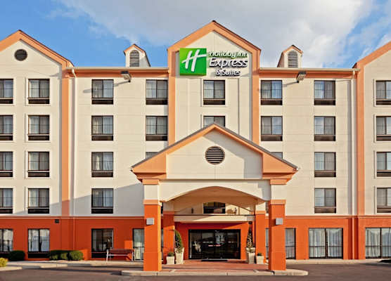 Holiday Inn Express & Suites MEADOWLANDS AREA by IHG 1