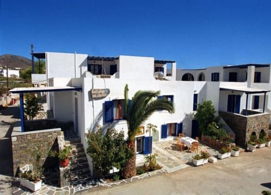 Holidays in Paros 1
