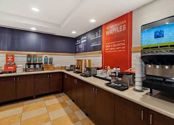 Hampton Inn & Suites Fort Belvoir Alexandria South 1
