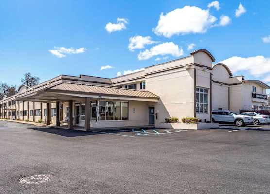 Days Inn by Wyndham Albany SUNY 1
