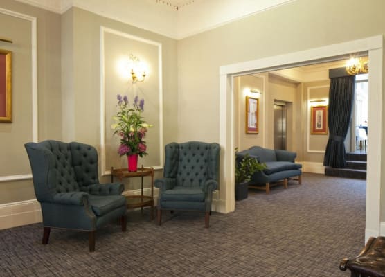 Grange Buckingham 1