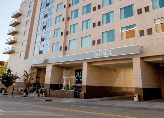 AC Hotel by Marriott Cincinnati at The Banks 1
