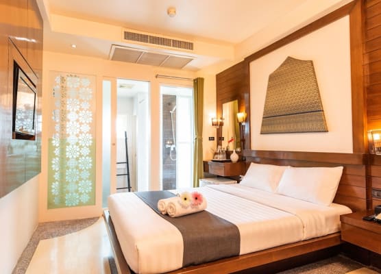D&D Inn Khaosan 1