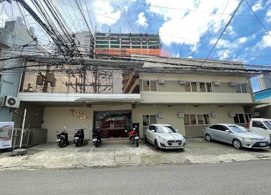 The Center Suites Cebu 1
