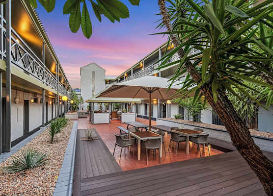 Stay at Alice Springs Hotel 1