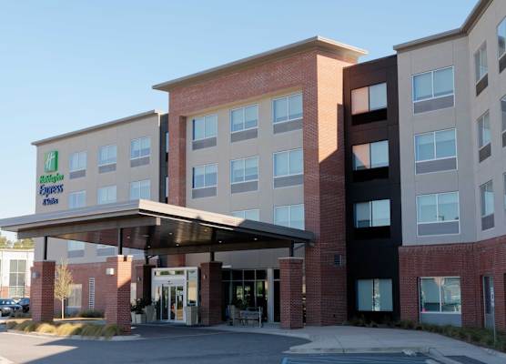 Holiday Inn Express & Suites SUMMERVILLE by IHG 1
