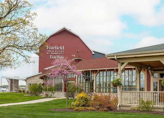 Fairfield Inn & Suites by Marriott Fair Oaks Farms 1