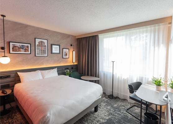 Novotel Angers Lac de Maine 1