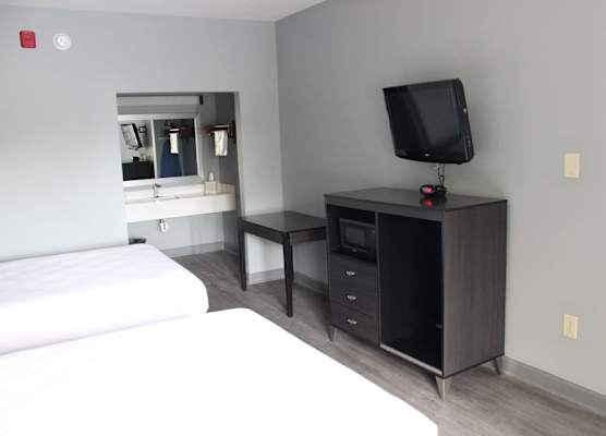 Riverfront Inn 1