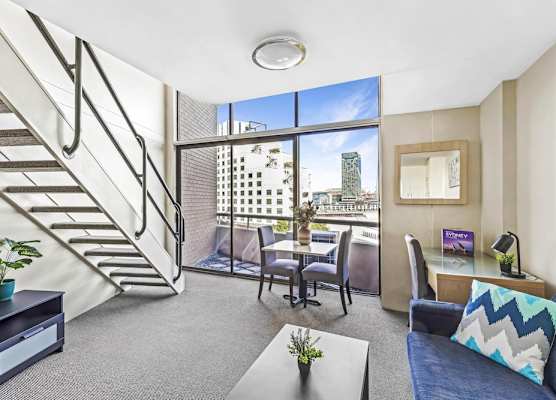 Metro Apartments on Darling Harbour 1