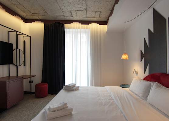 Bazaar Hotel 1