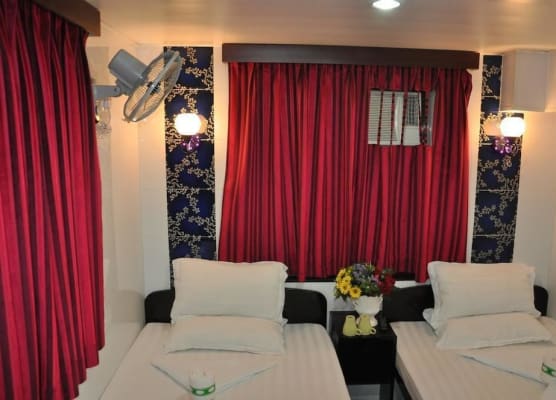 Premium Lounge 1