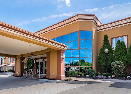 Quality Inn & Suites Albany Airport 1