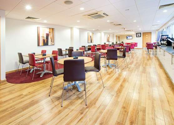 Travelodge London Chessington Tolworth 1