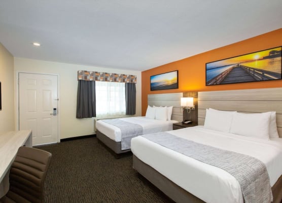 Days Inn by Wyndham Monterey-Fisherman's Wharf Aquarium 1