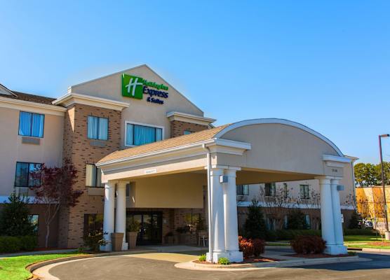 Holiday Inn Express & Suites KINSTON by IHG 1