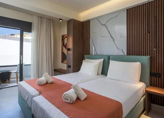 Aurora Living - Adults Only 1