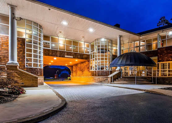 Best Western Plus The Inn & Suites at the Falls 1