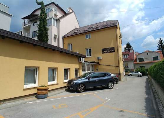 Villa Antunovac Zagreb 1