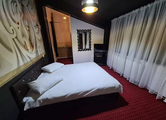 Karma caffe&rooms 1